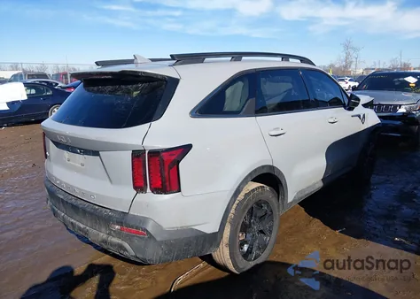 2022 Kia Sorento X-Line S z USA, uszkodzony, nr VIN 5XYRLDLC9NG106878